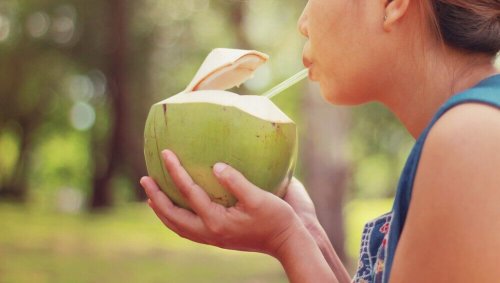 Kokosnusswasser bietet viele Nährstoffe