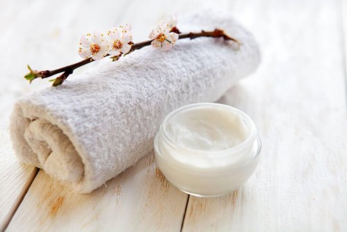 Ganzkörperpeelings sind ein ausgewogenes Produkt für die Haut