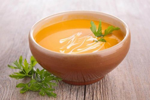 Karottencremsuppe - 2 einfache Rezepte