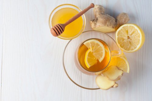 Honig, Zitrone und Ingwer gegen Husten
