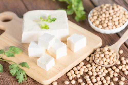 Tofu kann tierisches Eiweiß ersetzen