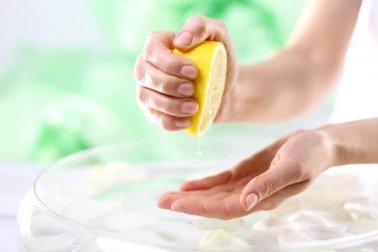 6 natürliche Heilmittel zur Behandlung deiner Hände