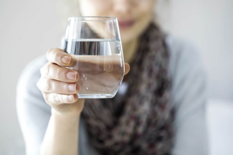 Hilft Wasser beim Abnehmen? Mythen und Wahrheiten