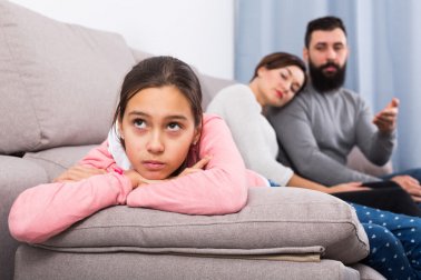 Wie spreche ich mit Kindern im Teenageralter?