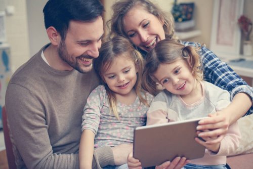 Familiäre Probleme als Ursache für Tablet-Sucht bei Kindern