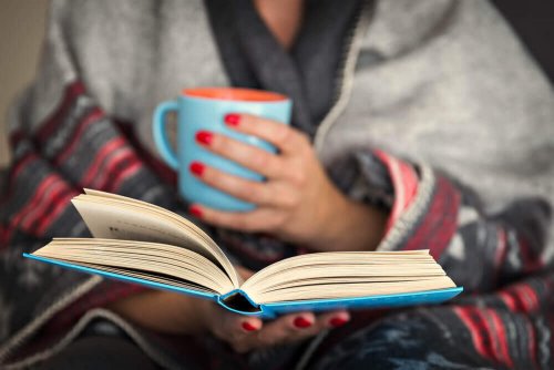 Lesen am Abend: Gut für dein Gehirn!