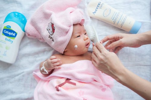 Fürsorge in den ersten Monaten deines Babys