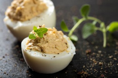 Gefüllte Eier: 4 schnelle Rezepte