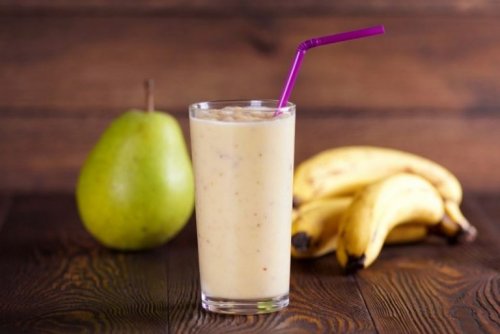 Shake mit Hafermilch und Birne