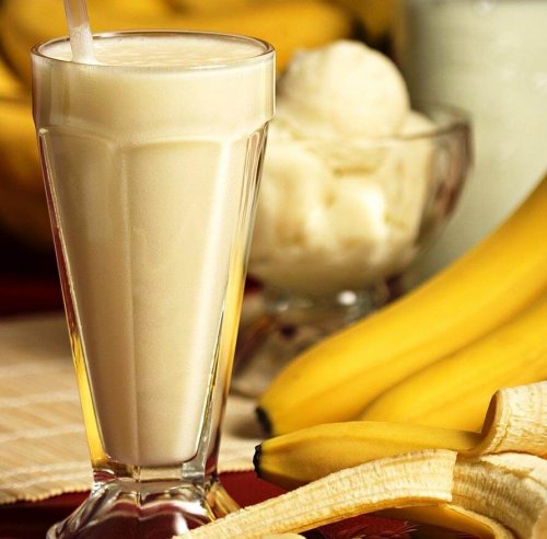 Protein-Shakes mit Hafer und Bananen