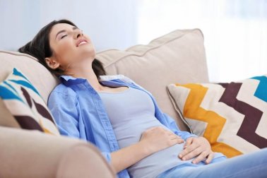 5 Anzeichen für eine Blinddarmentzündung