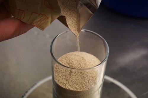 Bierhefe für natürlich starke Nägel