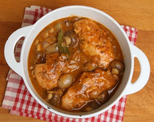 Hühnchen mit Sherry und Champignons: gesund und nährreich
