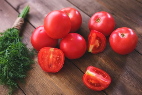 frische Tomaten sind gesund und lecker