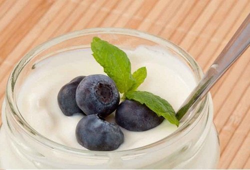 Joghurt mit Blaubeeren