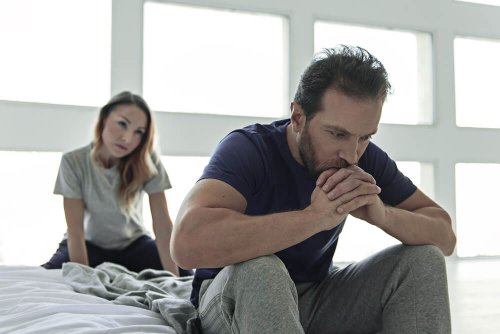 Pärchen hat Probleme im Bett