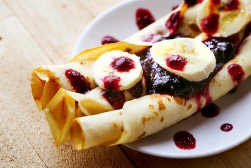 Frühstück mit Obst - Pancake
