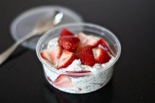 Griechischer Joghurt mit Chiasamen