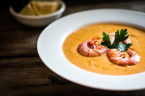 Cremesuppe mit Garnelen