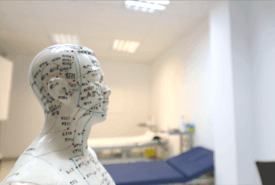 Ohrakupunktur bei Parkinson-Erkrankung