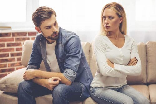 Egozentrische Personen reden viel, lassen dich aber nicht oft zu Wort kommen