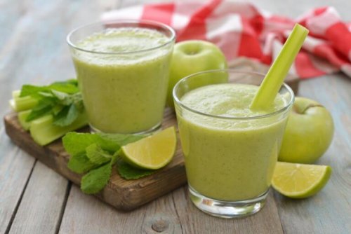 Grüne Smoothie zur Entgiftung.