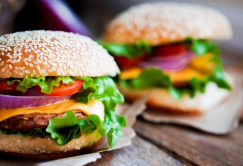 Proteinreiche Hamburger aus Hühnchenfleisch