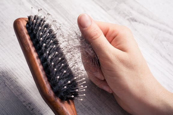 7 Ratschläge, was bei Haarausfall zu tun ist