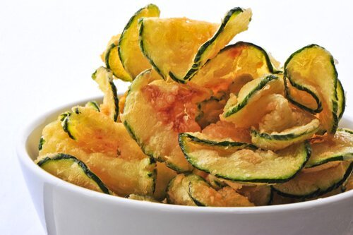 Chips aus Zucchini