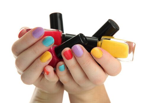 Verschiedene Nagellackfarben