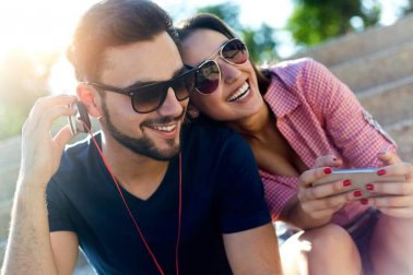 Warum das Ausgehen mit Freunden gut für die emotionale Gesundheit ist