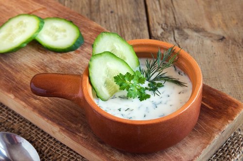 Vegane Pastete mit Gurke