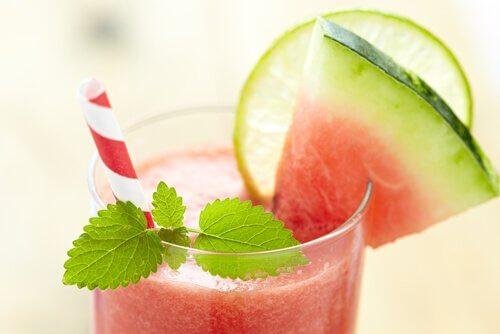 kalorienarmer Smoothie - Wassermelone