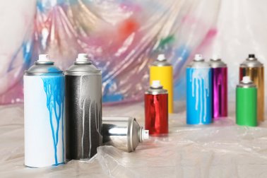 Farbspray verwenden