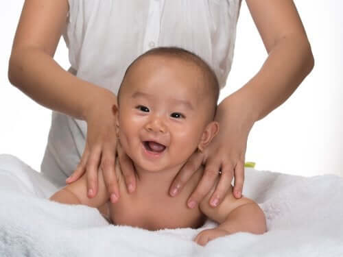 Massagen bei Verstopfung bei Säuglingen