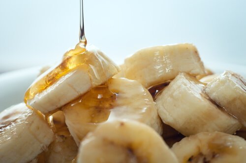 Schönheitsmasken aus Honig und Banane