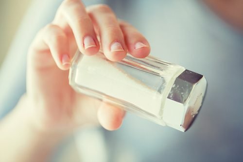 Weniger Salz, um die Veränderungen während der Wechseljahre zu lindern