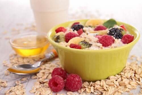 Cholesterin beim Frühstück reduzieren: fünf Tipps