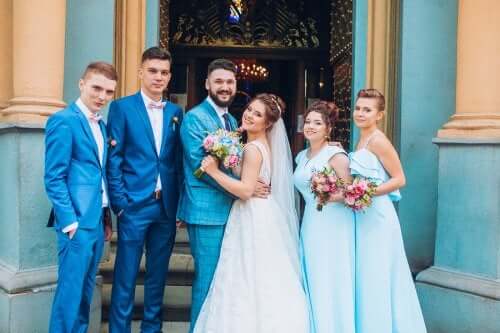 Brautpaar mit Trauzeugen