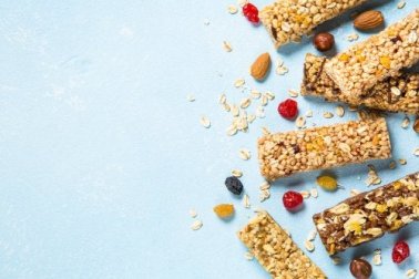 Gesunde Riegel aus Kernen und Saaten selber machen