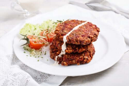 Veggie Burger aus roten Linsen