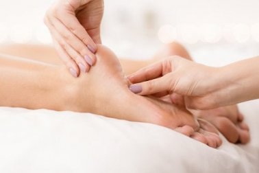 Brennende und schmerzende Füße: hilfreiche Hausmittel