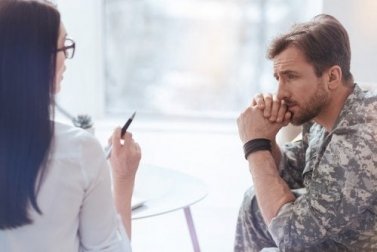 Wie wirkt posttraumatischer Stress auf den Körper?