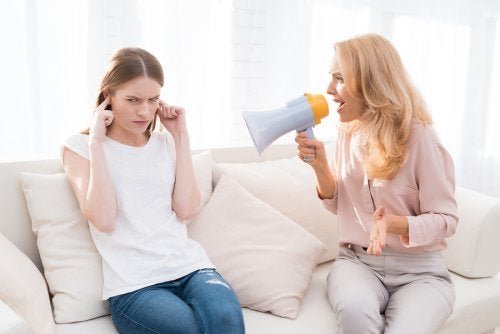 Anschreien von Kindern: 5 langfristige negative Folgen