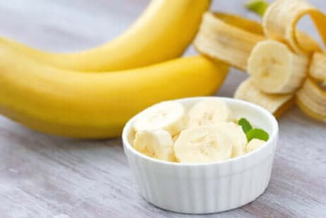 Kokoseis mit Banane