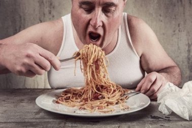 Hilft langsames Essen beim Abnehmen?