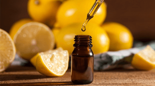 Zitronenessenz als ökologisches Reinigungsmittel
