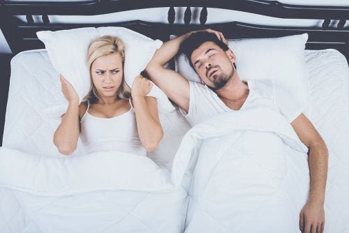 Was hilft gegen Schnarchen? 4 Alternativen