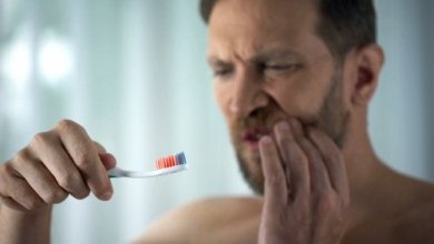 Zahnfleischbluten: Ursachen und Behandlung