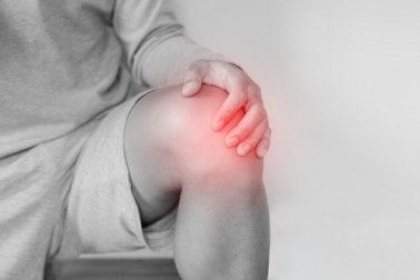 Kniegelenksluxation: Ursachen und Behandlung
